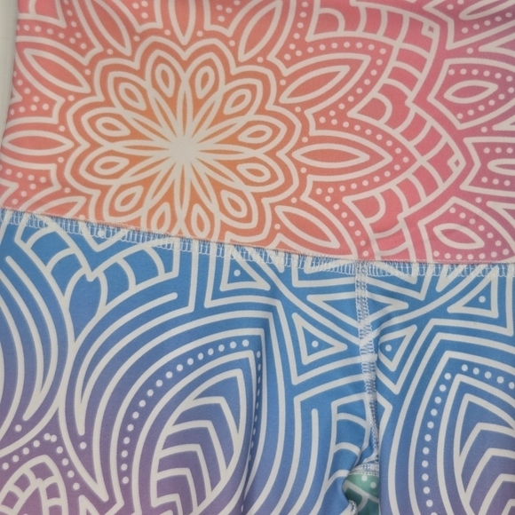 TREE TRIBE Women's Bright Vibes Mandala Leggings Pastel Colorful Size Medium - Picture 4 of 7